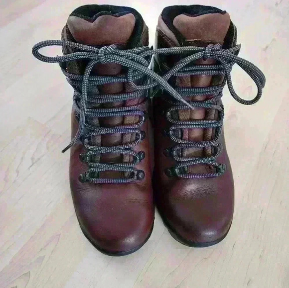 Merrell Shoes - Merrell summit dark bown women's hiking boots size 7